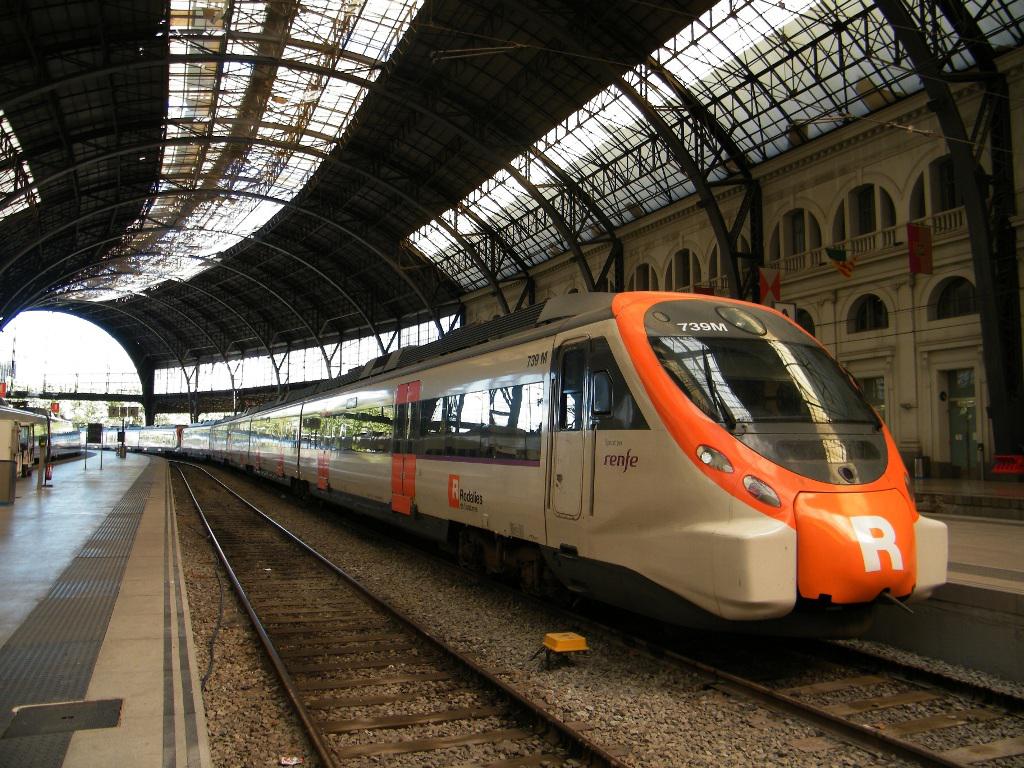 barcelona commuter train