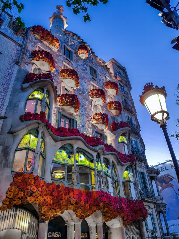 tourist barcelona shops